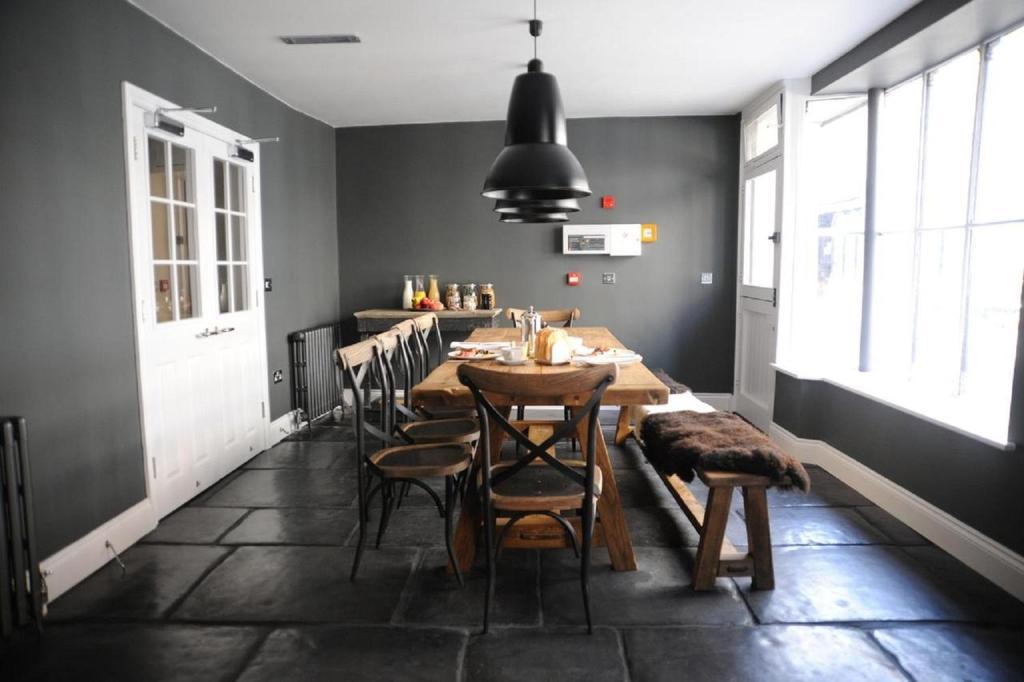 לינה וארוחת בוקר מיינהד Swain House מראה חיצוני תמונה